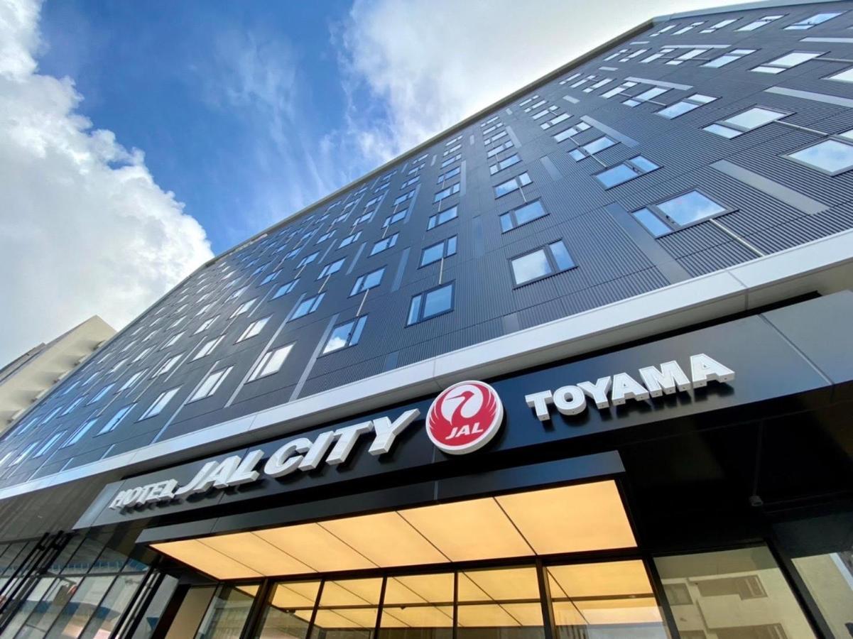Hotel Jal City Toyama Bagian luar foto