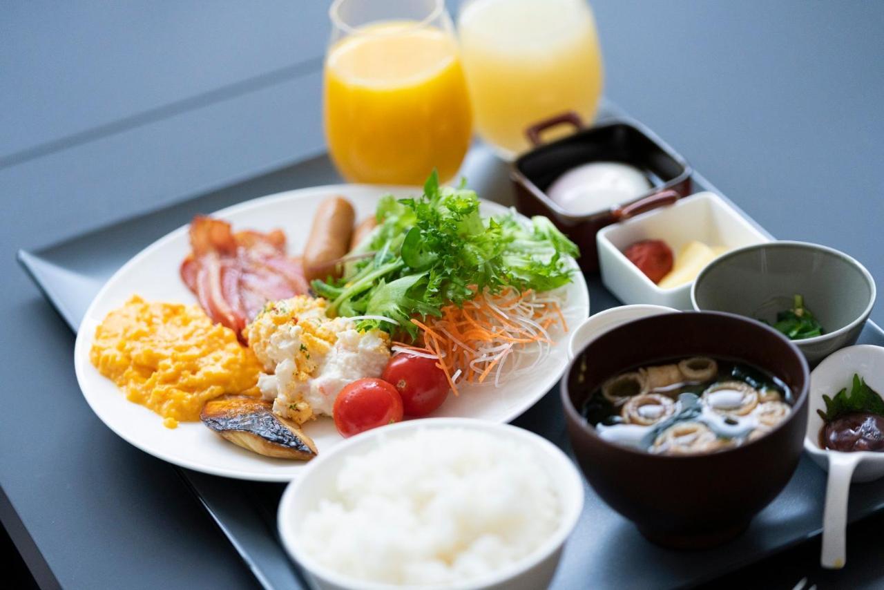 Hotel Jal City Toyama Bagian luar foto